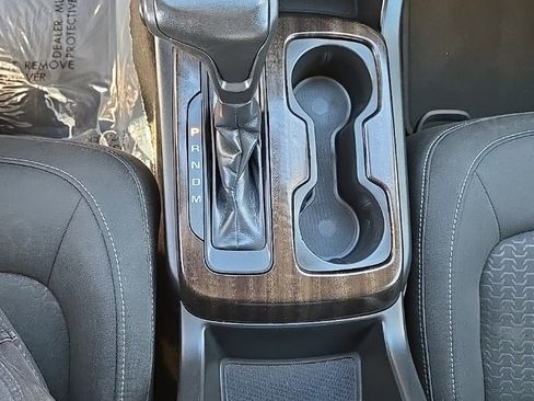 Used 2015 GMC Canyon SLE w/ SLE Convenience Package image 23