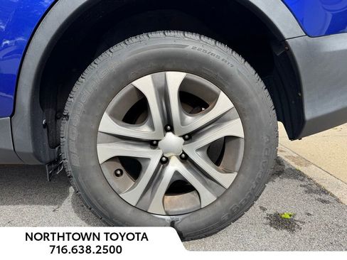 Used 2014 Toyota RAV4 LE AWD/4WD image 6