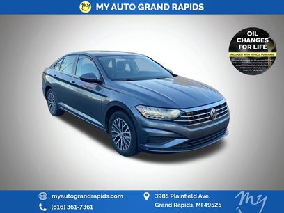 Used 2021 Volkswagen Jetta SE w/ SE Cold Weather Package