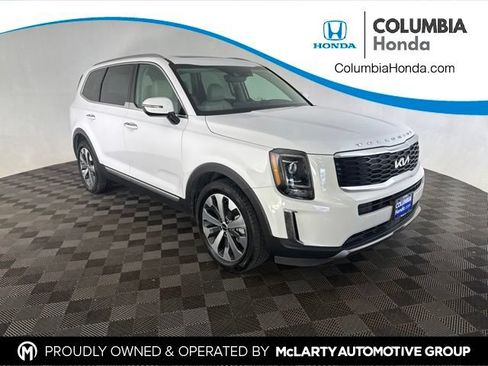 Used 2022 Kia Telluride S AWD/4WD image 1
