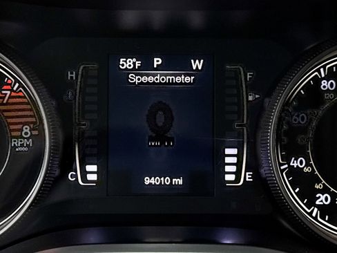 Used 2018 Jeep Cherokee Latitude Plus w/ Cold Weather Group image 33