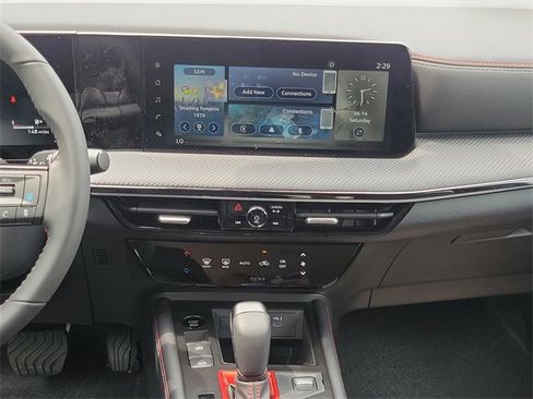 New 2025 Nissan Kicks SR image 20