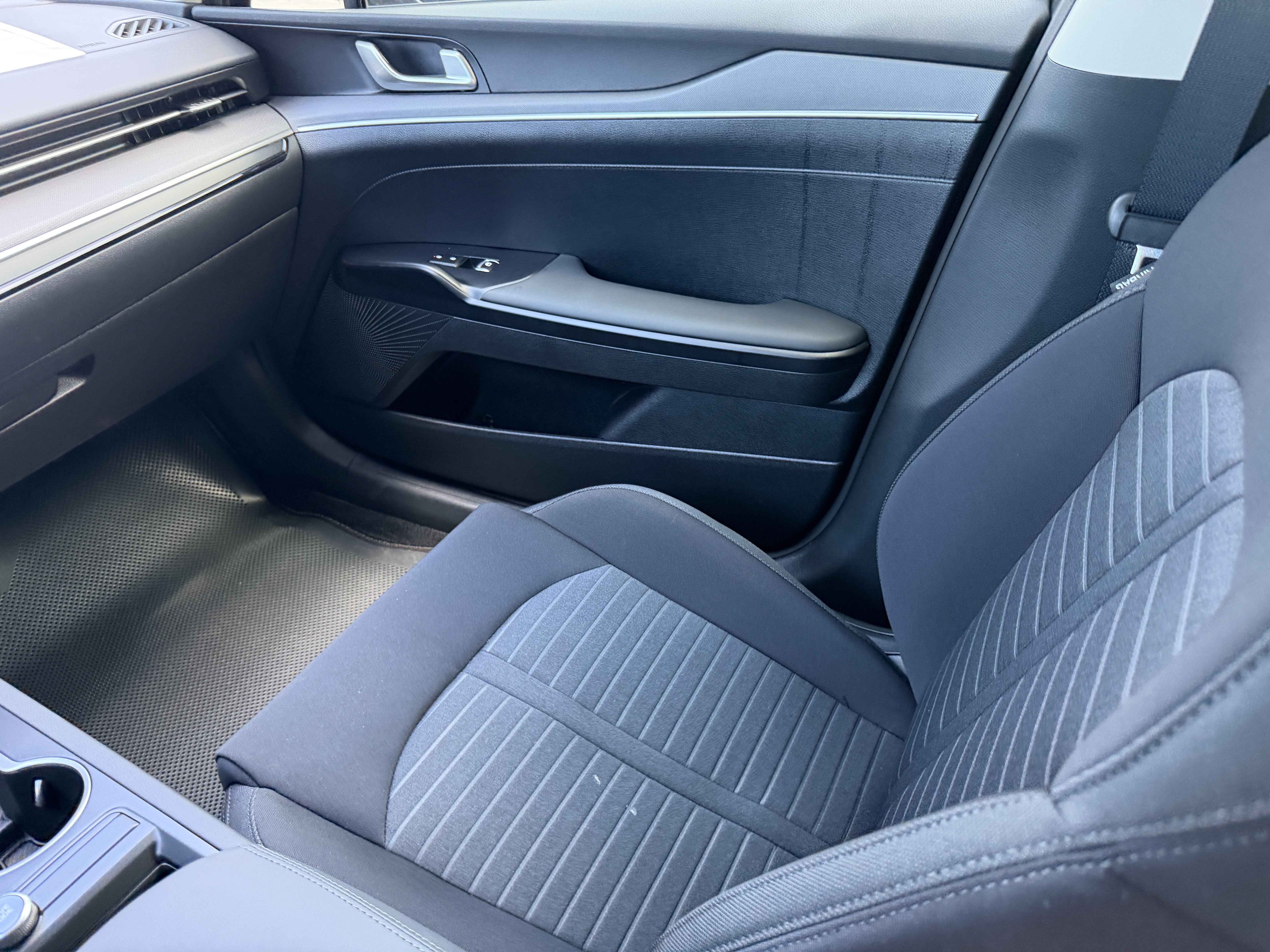 New 2026 Kia K5 LXS FWD image 14