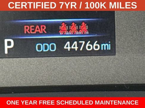 Used 2025 Toyota Corolla SE FWD image 28