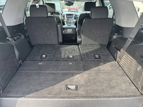 Certified 2020 Chevrolet Tahoe LT w/ RST Edition image 23