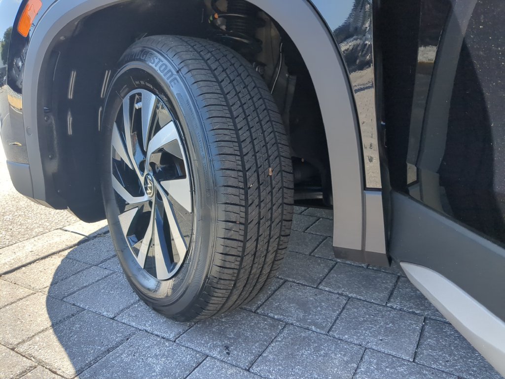 Certified 2026 Volkswagen Tiguan S FWD image 31