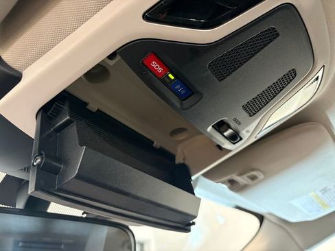 Used 2023 Subaru Outback Premium AWD/4WD image 22