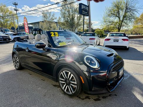 Used 2023 MINI Cooper S w/ Signature Upholstery Package FWD image 13
