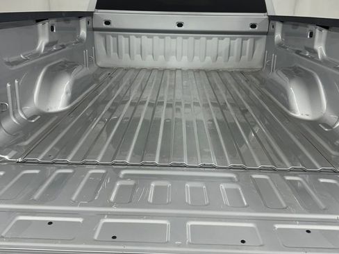 Used 2018 Chevrolet Silverado 1500 LT w/ All Star Edition image 26