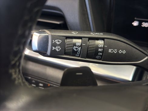 Used 2025 GMC Terrain Elevation AWD/4WD image 23