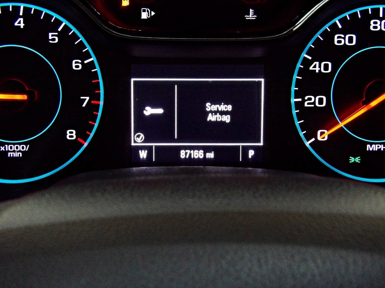 Used 2017 Chevrolet Cruze LT w/ Convenience Package FWD image 14