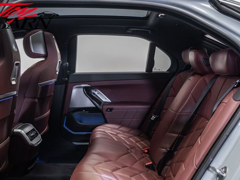 Used 2023 BMW 760i xDrive image 49