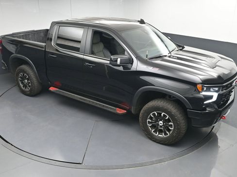 Used 2025 Chevrolet Silverado 1500 ZR2 w/ Technology Package AWD/4WD image 37
