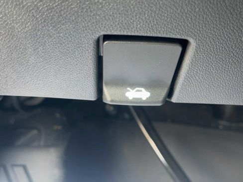 New 2026 Chevrolet Silverado 1500 LT w/ Z71 Off-Road Package AWD/4WD image 21