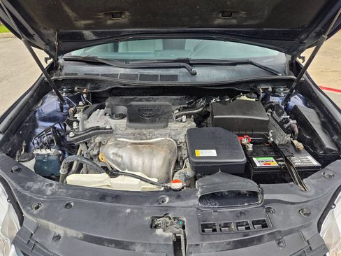 Used 2016 Toyota Camry LE FWD image 32