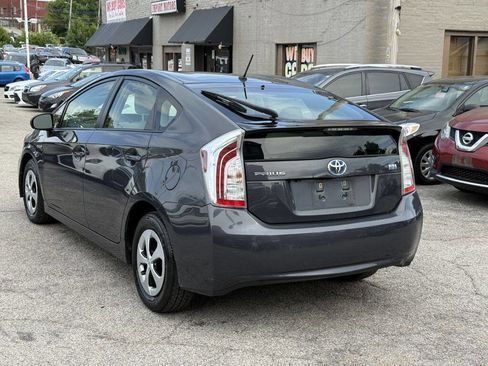 Used 2013 Toyota Prius Two FWD image 5