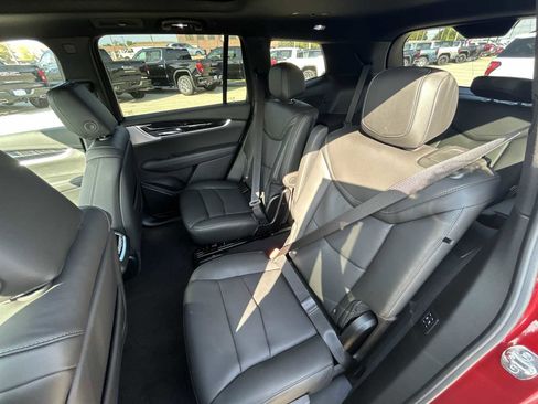 New 2025 Cadillac XT6 Premium Luxury image 18