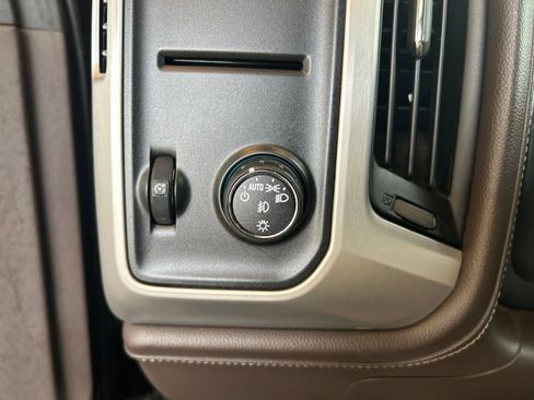 Used 2017 GMC Sierra 1500 SLT w/ SLT Premium Package RWD image 23