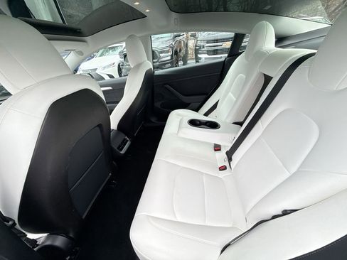 Used 2021 Tesla Model 3 Standard Range Plus image 24