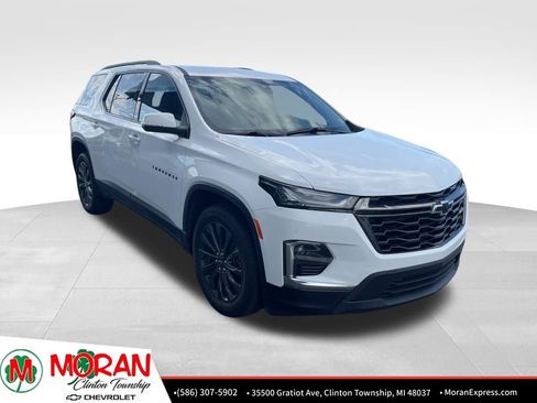 Used 2023 Chevrolet Traverse RS w/ LPO, Floor Liner Package image 2