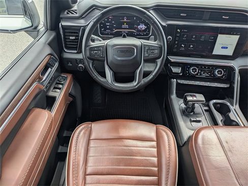 Used 2025 GMC Sierra 1500 Denali Ultimate image 18