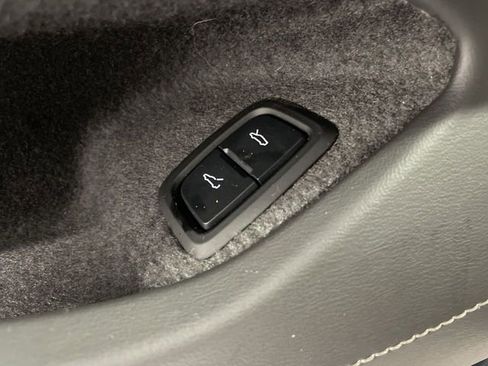 Used 2021 Chevrolet Corvette Stingray Preferred Conv w/ Z51 Performance Package image 22