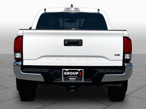 Used 2023 Toyota Tacoma SR5 RWD image 5