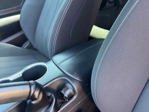 Used 2018 Ford Mustang GT RWD image 14