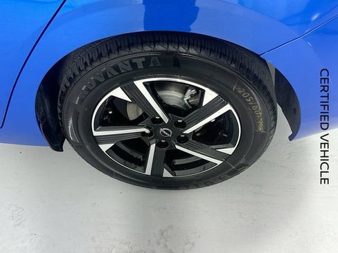 Certified 2024 Nissan Sentra SV FWD image 29