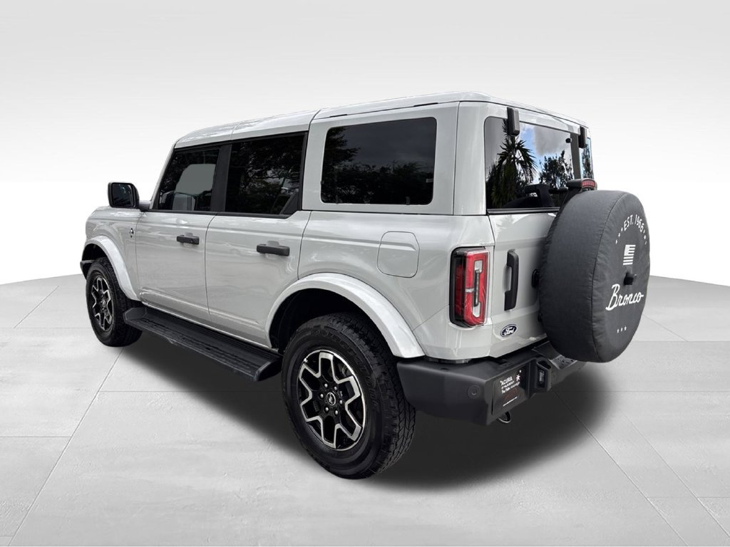Used 2026 Ford Bronco Outer Banks AWD/4WD image 3