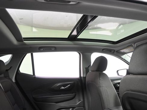 Used 2023 GMC Terrain SLE w/ Driver Convenience Package AWD/4WD image 17