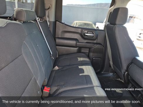 Used 2021 Chevrolet Silverado 1500 Custom Trail Boss w/ LPO, Dark Essentials Package AWD/4WD image 13