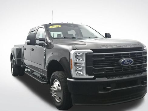 Used 2024 Ford F350 XL AWD/4WD image 3