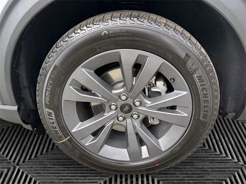 New 2025 Ford Explorer Active w/ Active Comfort Package image 14