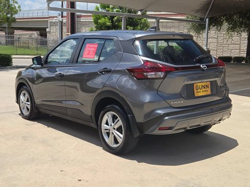 Certified 2025 Nissan Kicks Play S FWD image 5