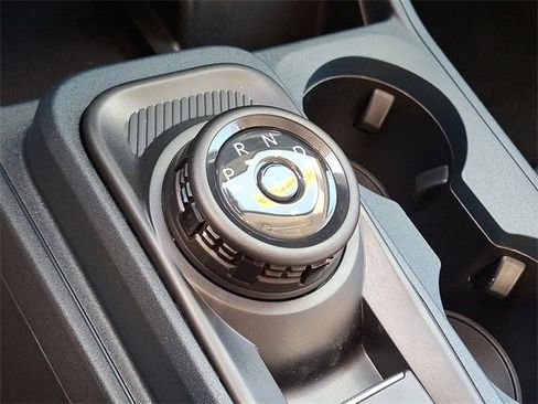 New 2025 Ford Maverick XL image 9