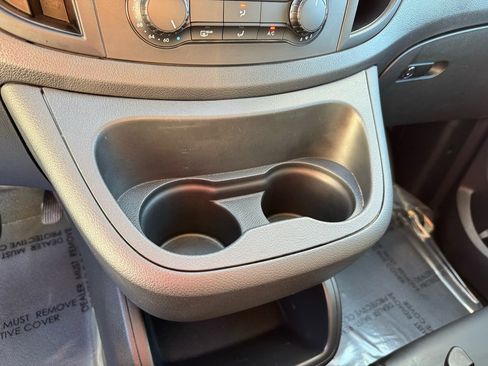 Used 2023 Mercedes-Benz Metris Passenger image 15