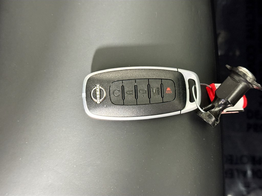 Used 2025 Nissan Pathfinder Platinum w/ Cargo Package AWD/4WD image 43