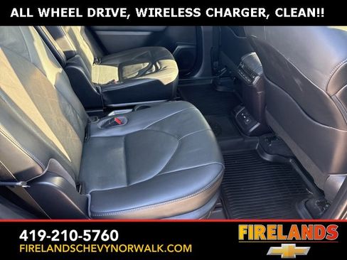 Used 2021 Toyota Highlander Platinum image 11