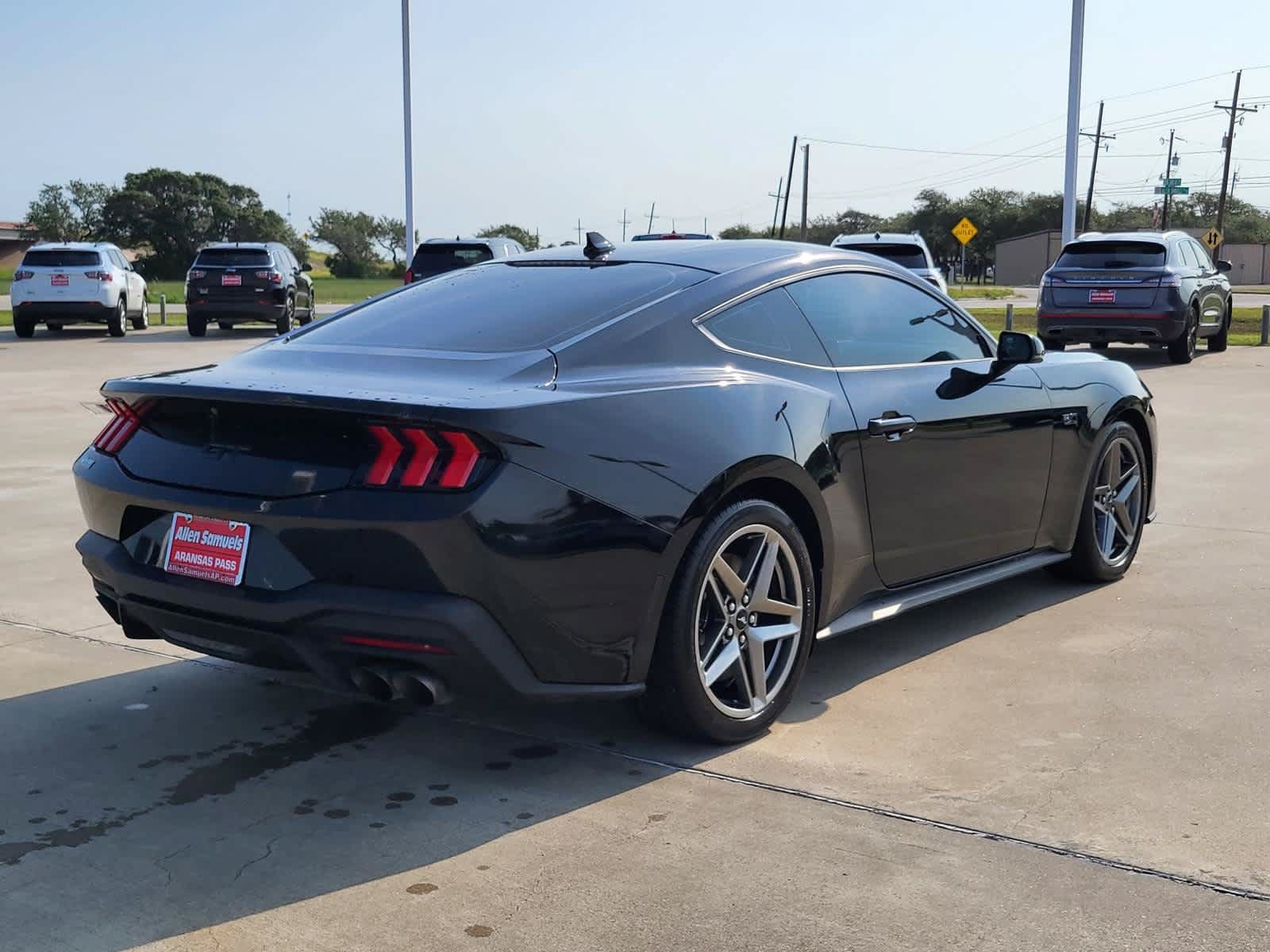 Used 2024 Ford Mustang GT Premium RWD image 5