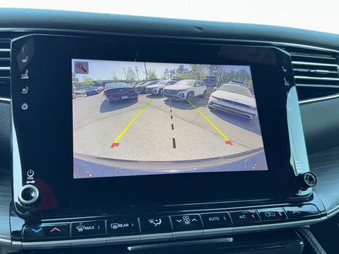 Used 2024 Jeep Wagoneer L Series III w/ Flexible Seating Group image 31