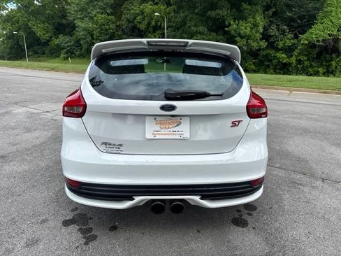 Used 2017 Ford Focus ST FWD image 6