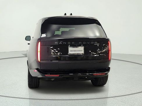 Used 2025 Land Rover Range Rover Long Wheelbase SE AWD/4WD image 6