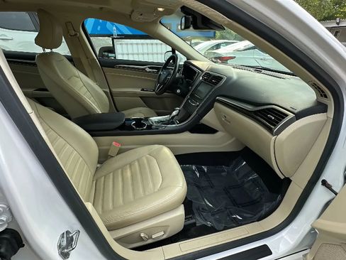 Used 2015 Ford Fusion SE w/ Equipment Group 502A FWD image 23