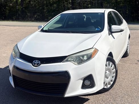 Used 2015 Toyota Corolla S FWD image 43