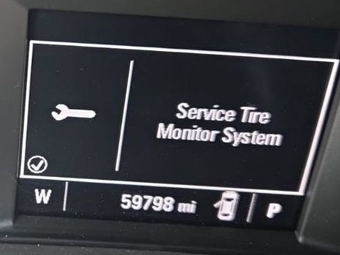 Used 2018 GMC Acadia SLE w/ Driver Alert Package I AWD/4WD image 10
