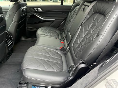 Certified 2024 BMW X7 xDrive40i AWD/4WD image 31