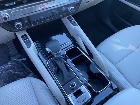New 2025 Kia Telluride S image 21