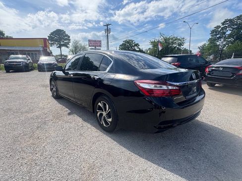 Used 2016 Honda Accord LX image 6