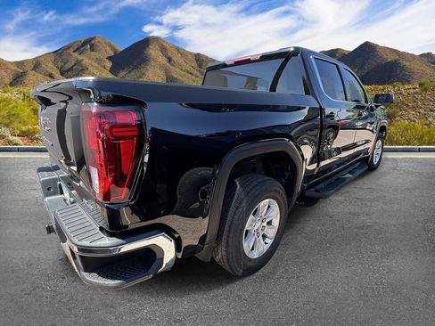 Used 2025 GMC Sierra 1500 SLE RWD image 5